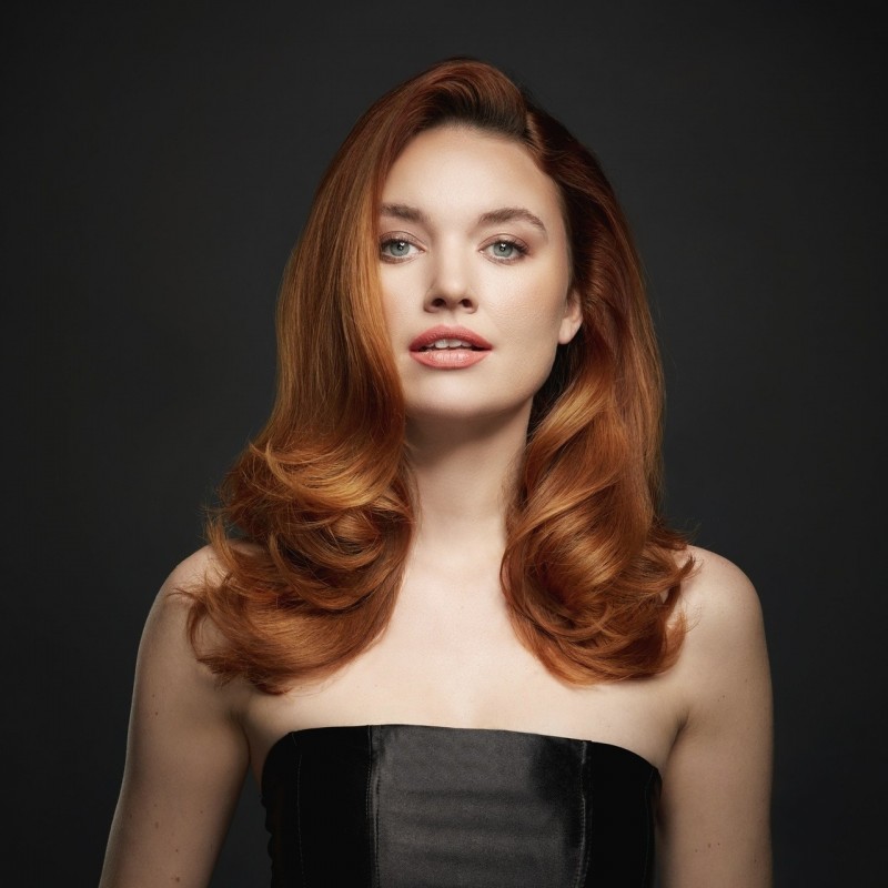 Revamp Spazzola ad Aria 900W Progloss Pro Define Perfect Blow Dry (stretta)