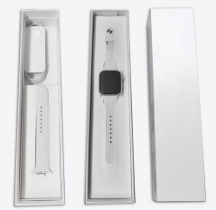 Foto di Apple Watch Serie 6 44mm 2020 GPS Silver Cassa in Alluminio Ricondizionato Pari al nuovo - Apple